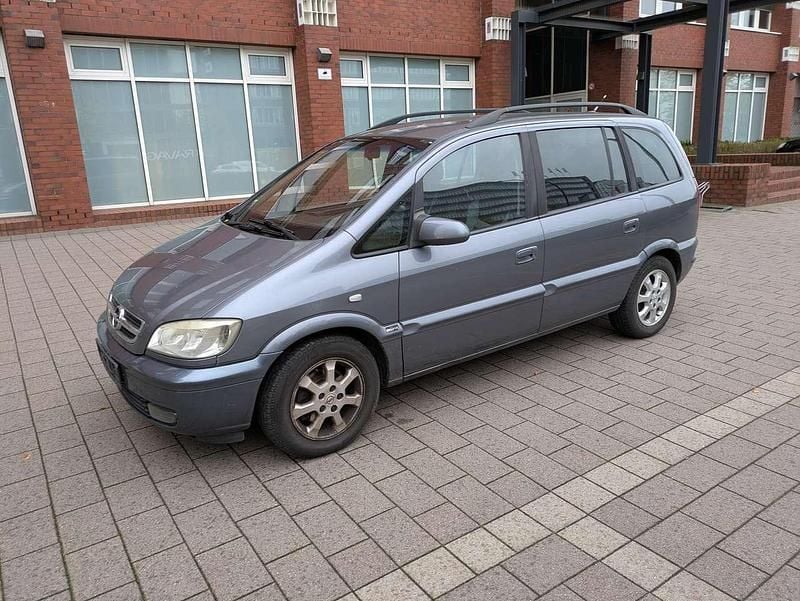 Silber Gebraucht 2004 Opel Zafira Elegance Kombi | 1.450 € (Fairer Preis) - Bild 1/4