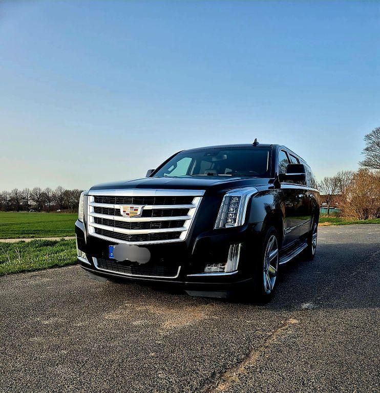 Gebraucht Cadillac Escalade 426 PS (313 kW) 2015 Schwarz SUV