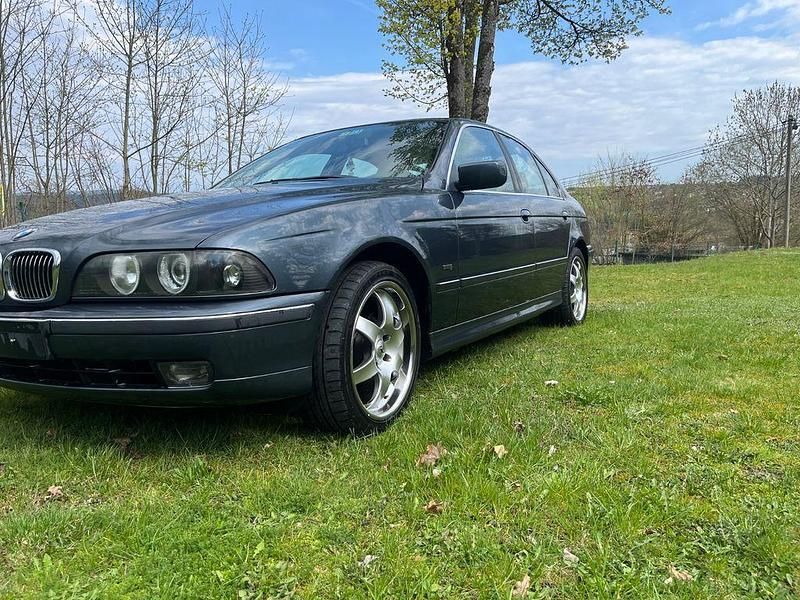 Second-hand BMW 520 150 CP (110 kW) 2000 Berlinǎ