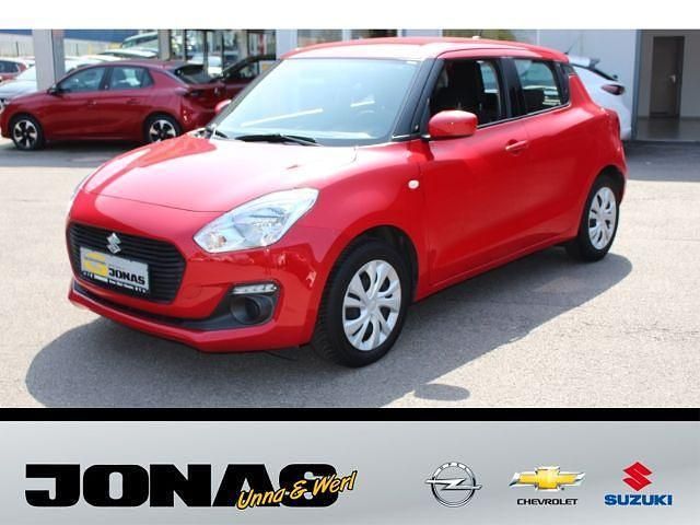 Rot Gebraucht 2020 Suzuki Swift Club Kleinwagen | 10.990 € (Fairer Preis) - Bild 1/3