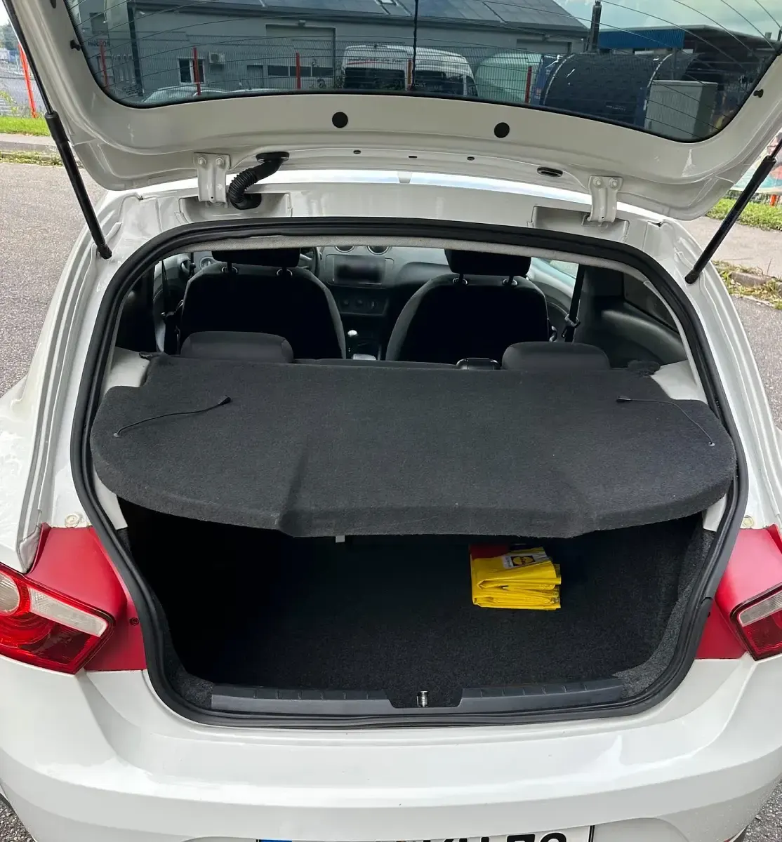 Gebraucht Seat Ibiza 60 PS (44 kW) 2010 Weiß Kleinwagen