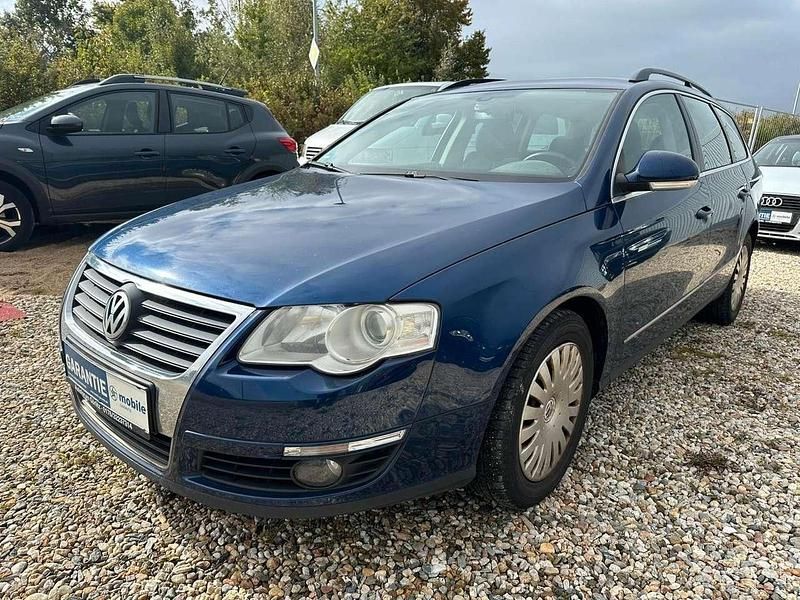 Blau Gebraucht 2007 VW Passat Comfortline Kombi | 2.840 € (Fairer Preis) - Bild 1/4