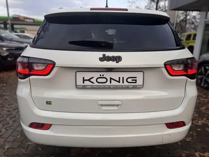 Gebraucht Jeep Compass Altitude 131 PS (96 kW) 2023 Weiß SUV