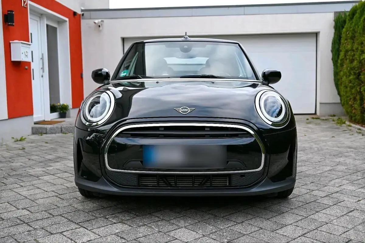 Gebraucht Mini Cooper Cabriolet 136 PS (100 kW) 2023 Schwarz Cabrio