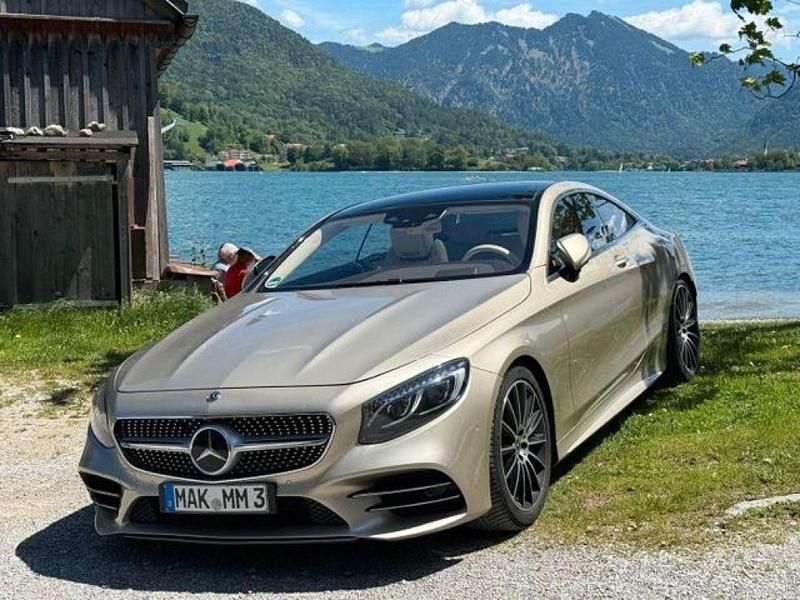 Aragonitsilber metalliclack (metallic) Gebraucht 2019 Mercedes 560 Coupé | 73.900 € (Teuer) - Bild 1/4