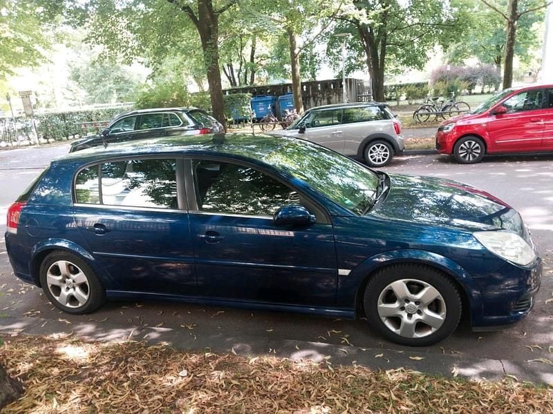 Blau Gebraucht 2006 Opel Signum Kombi | 1.750 € (Fairer Preis) - Bild 1/4