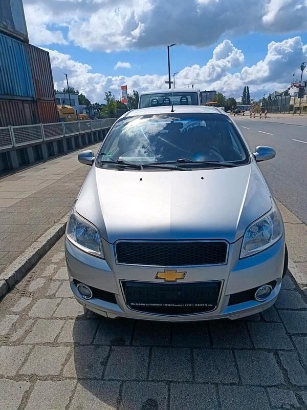 Grau Gebraucht 2009 Chevrolet Aveo Limousine | 1.749 € (Fairer Preis) - Bild 1/4
