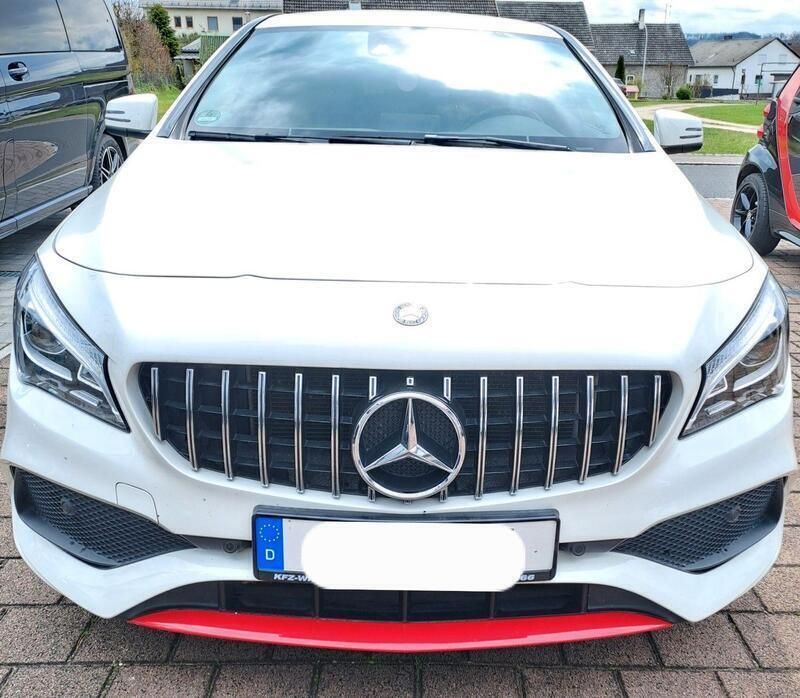 Weiß Gebraucht 2017 Mercedes CLA200 AMG line Coupé | 22.000 € (Fairer Preis) - Bild 1/4