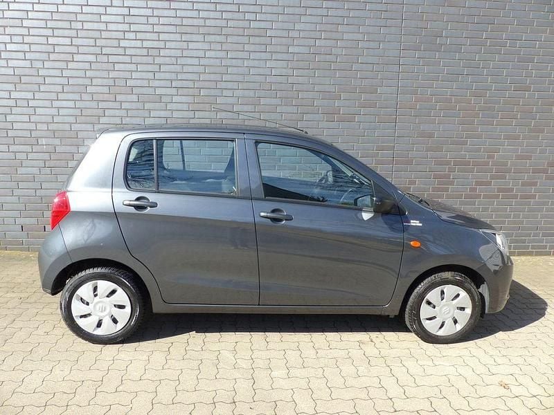 Gebraucht Suzuki Celerio Club 68 PS (50 kW) 2016 Grau Kleinwagen