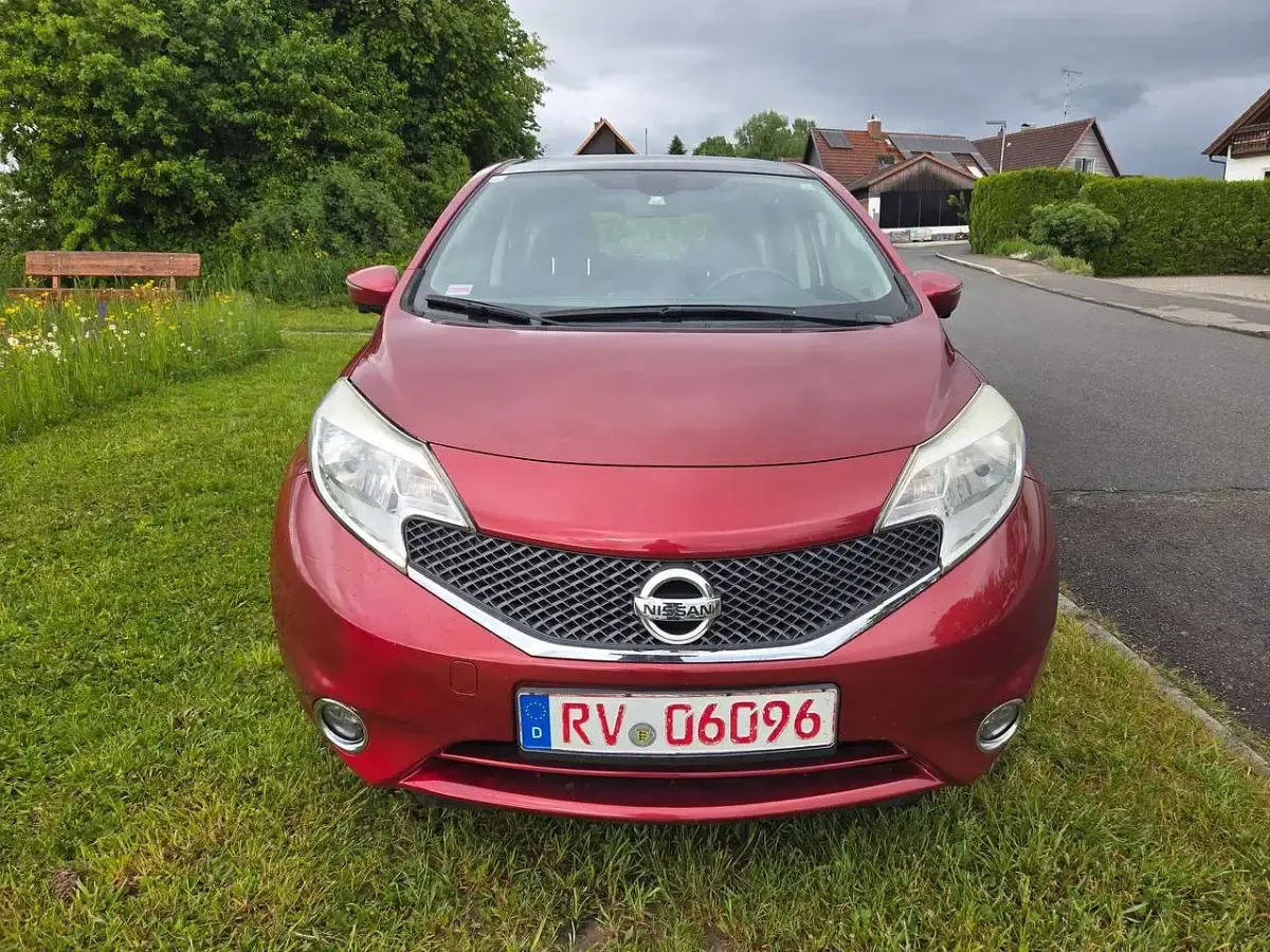 Gebraucht Nissan Note Acenta 80 PS (58 kW) 2014 Force red metallic Kleinwagen