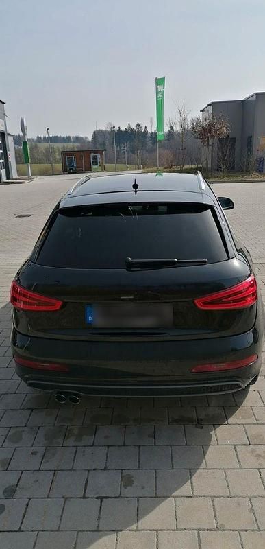 Gebraucht Audi Q3 S-Line 140 PS (102 kW) 2014 Schwarz SUV