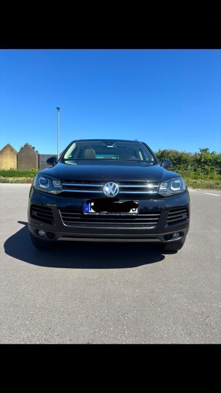 Schwarz Gebraucht 2013 VW Touareg Edition SUV | 19.999 € (Fairer Preis) - Bild 1/4