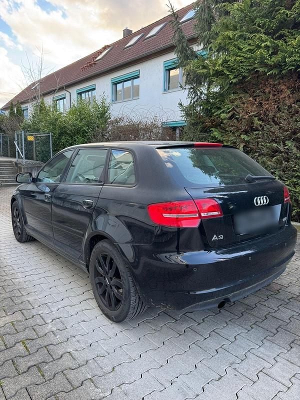 Gebraucht Audi A3 Ambiente 105 PS (77 kW) 2011 Schwarz Kleinwagen