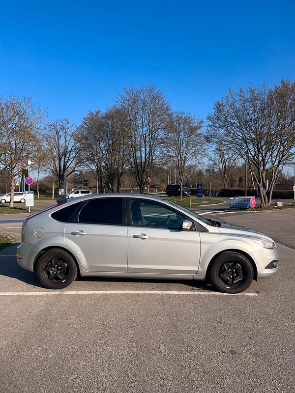 Używany Ford Focus 100 KM (73 kW) 2008 Sedan/Limuzyna
