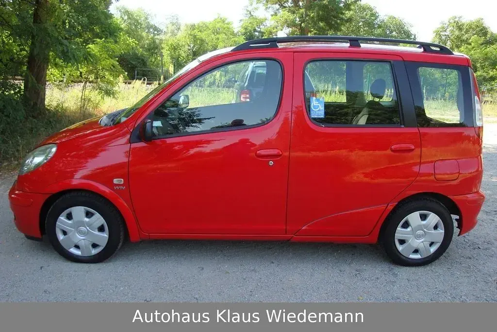 Gebraucht Toyota Yaris Verso Sol 84 PS (61 kW) 2004 Rot Van / Kleinbus