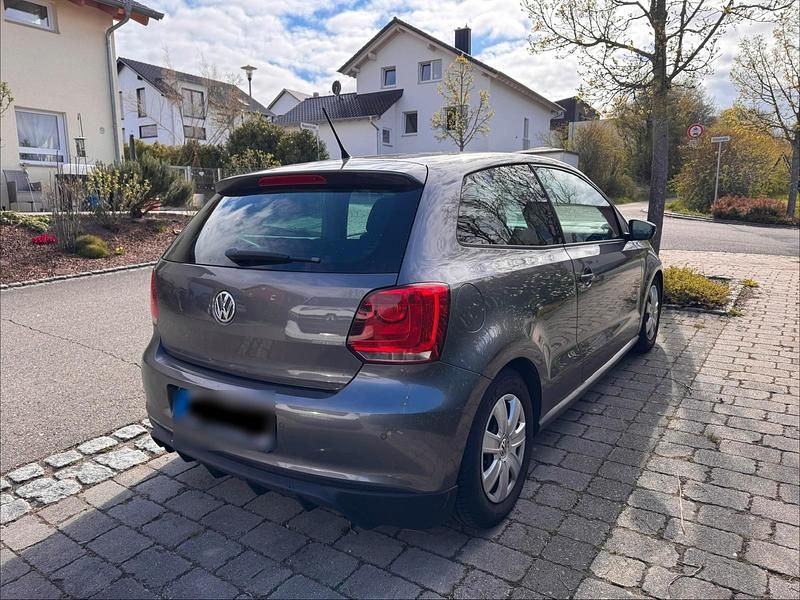 Gebraucht VW Polo 105 PS (77 kW) 2010 Grau Kleinwagen