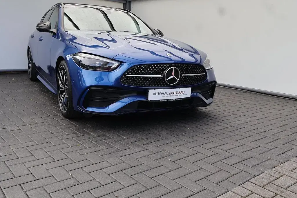 Gebraucht Mercedes 220 AMG line 197 PS (144 kW) 2025 Blau Limousine