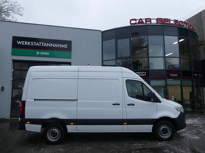 Gebraucht Mercedes Sprinter 170 PS (125 kW) 2022 Arktisweiss Van