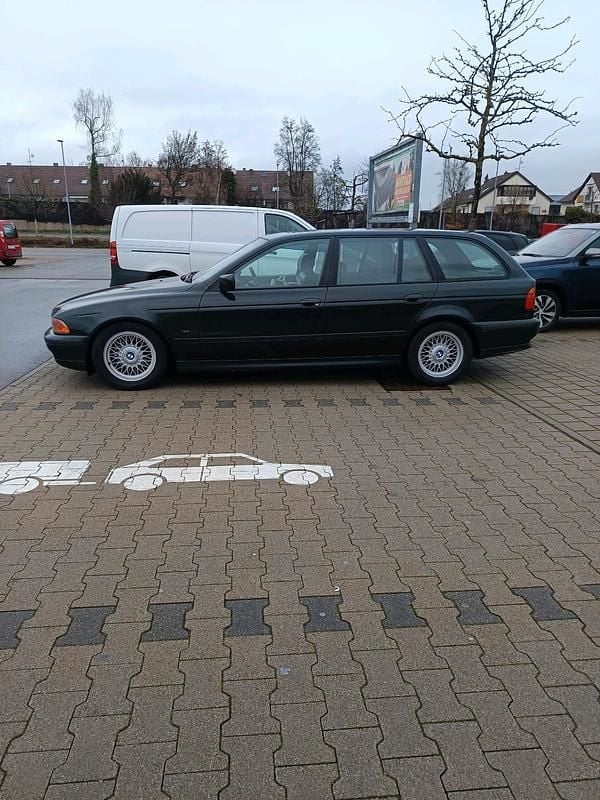 Gebraucht BMW 540 286 PS (210 kW) 1998 Schwarz Kombi