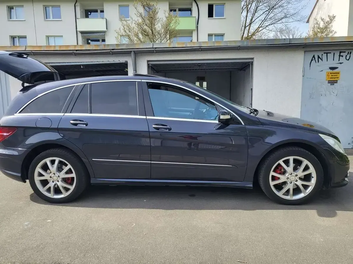 Gebraucht Mercedes 320 224 PS (164 kW) 2009 Schwarz