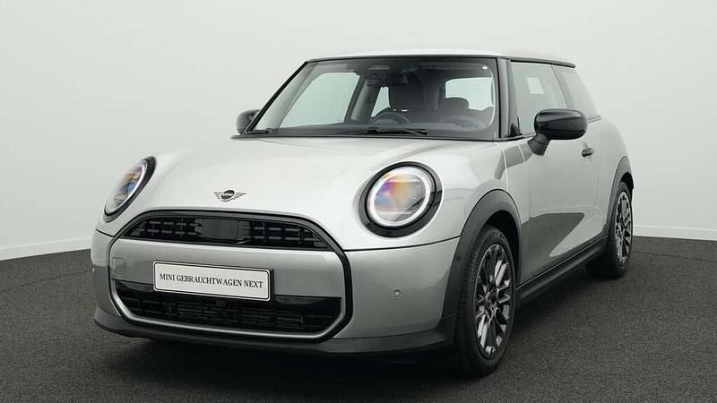 Grau Gebraucht 2024 Mini Cooper Classic Kleinwagen | 24.589 € (Fairer Preis) - Bild 1/4