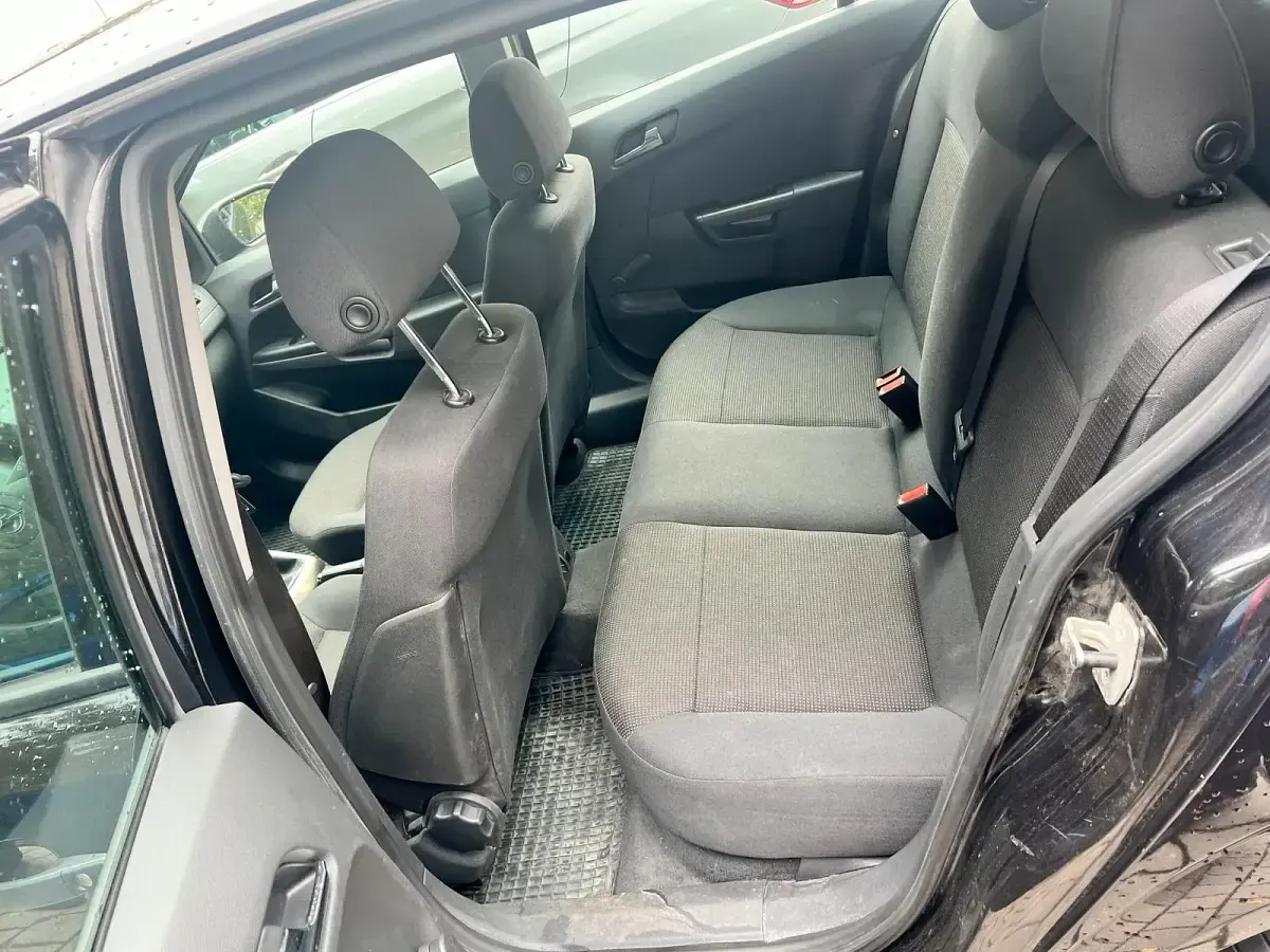 Gebraucht Opel Astra 90 PS (66 kW) 2008 Schwarz Kleinwagen