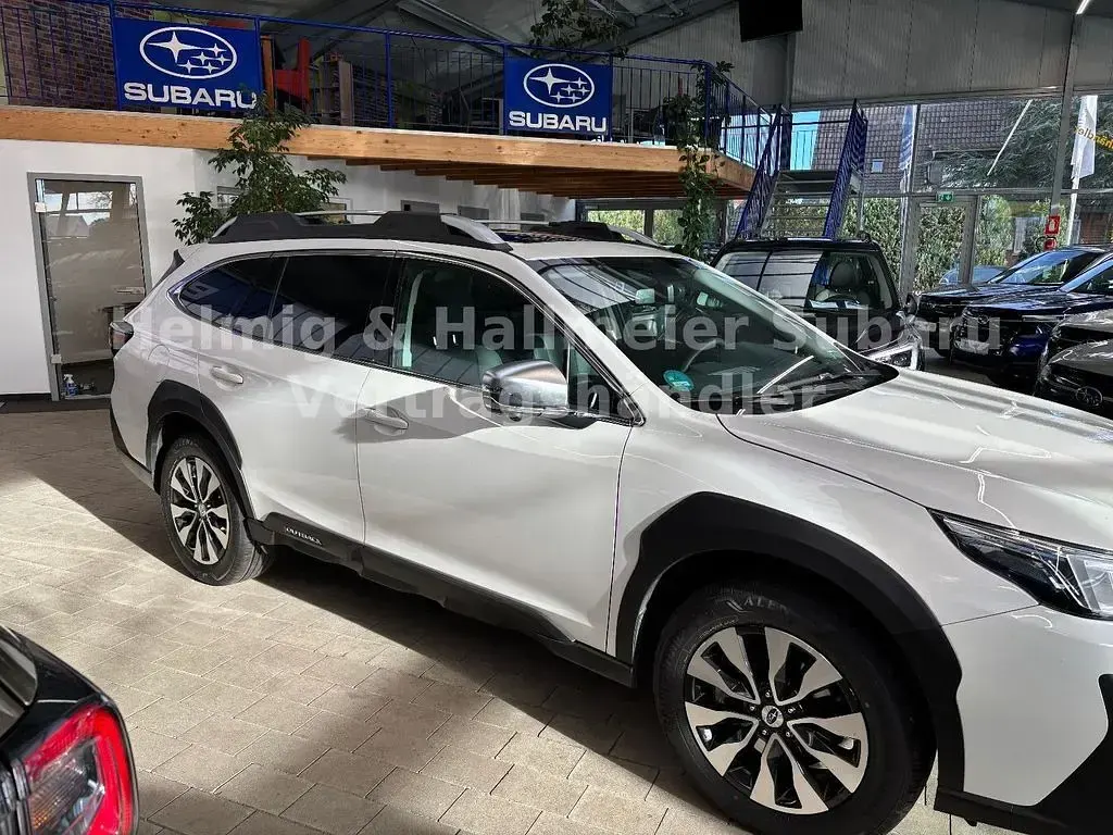 Occasion Subaru Outback Platinum 169 ch (124 kW) 2025 Blanc SUV