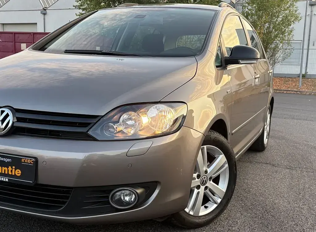 Gebraucht VW Golf Plus Cross Sportline 105 PS (77 kW) 2012 Braun Limousine