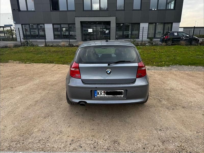 Gebraucht BMW 120 177 PS (130 kW) 2008 Blau Kleinwagen