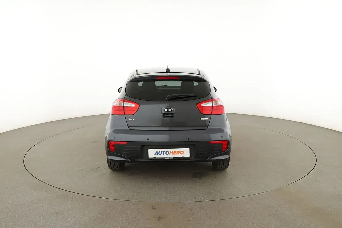 Gebraucht Kia Rio 84 PS (61 kW) 2016 Grau Kleinwagen