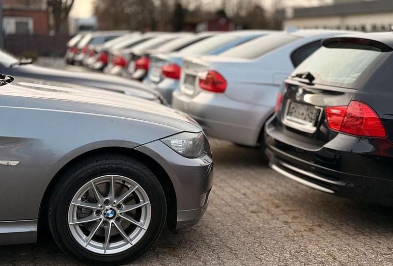 Second-hand BMW 320 Performance 184 CP (135 kW) 2010 Albastru Berlinǎ