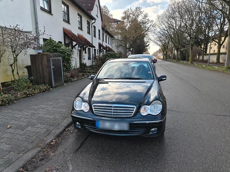 Gebraucht 2006 Mercedes C200 Elegance Limousine | 3.400 € (Etwas zu teuer) - Bild 1/4