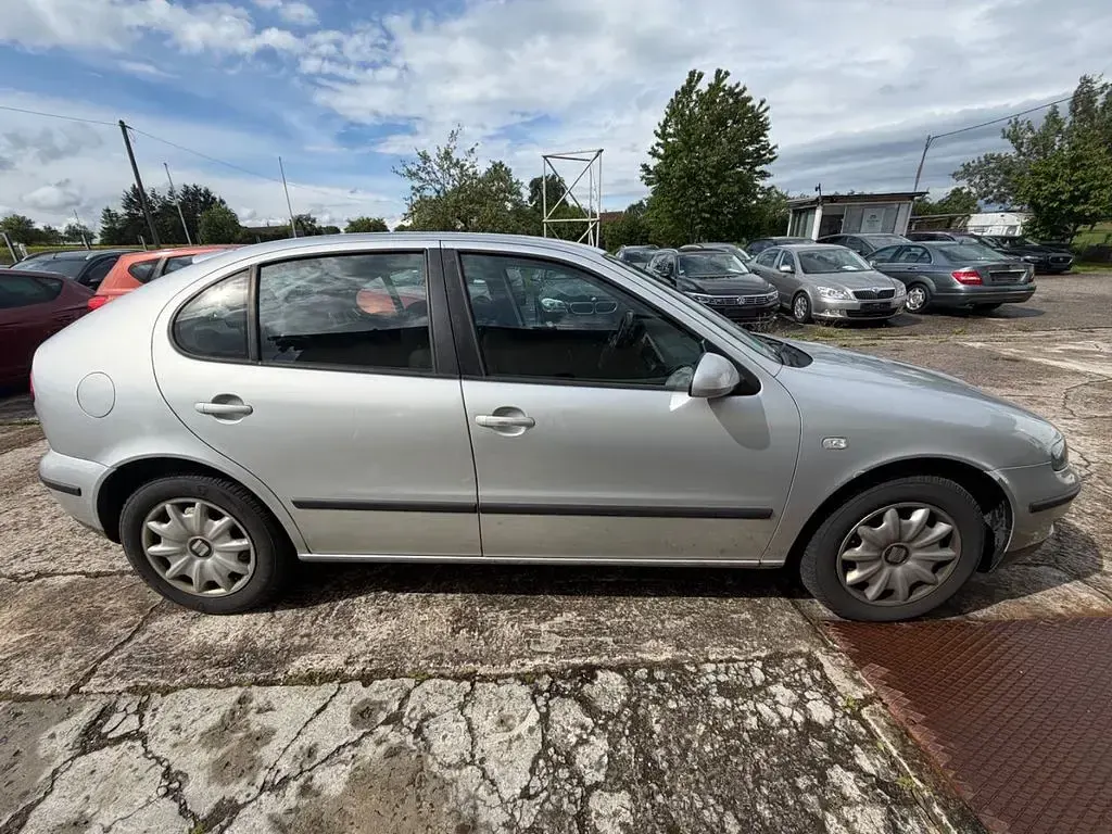 Gebraucht Seat Leon Sport 110 PS (80 kW) 2003 Silber Kleinwagen