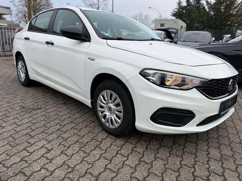 Weiß Gebraucht 2017 Fiat Tipo Pop Limousine | 6.299 € (Superpreis) - Bild 1/4