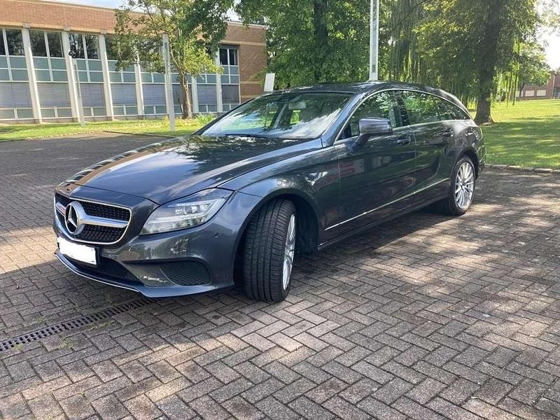 Grau Gebraucht 2014 Mercedes CLS350 Shooting Brake Kombi | 19.900 € (Fairer Preis) - Bild 1/4