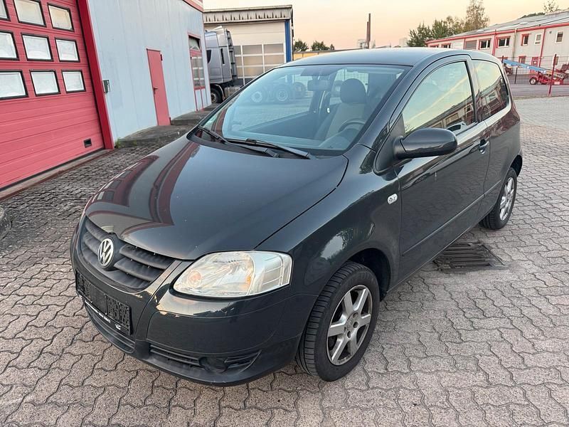 Grau Gebraucht 2007 VW Fox Kleinwagen | 3.999 € - Bild 1/4