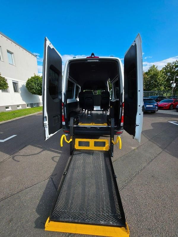 Weiß Gebraucht 2024 Mercedes Sprinter Van | 38.300 € (Guter Preis) - Bild 1/4