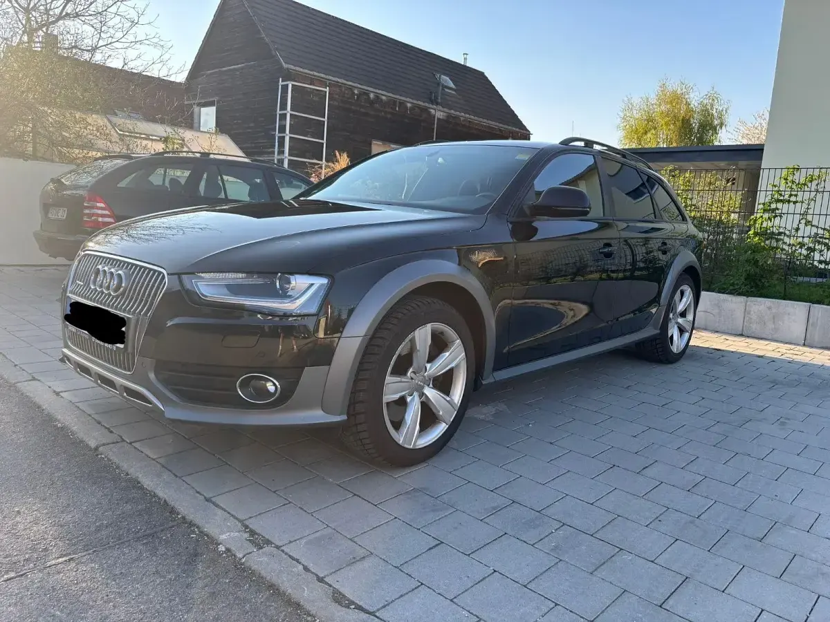 Gebraucht Audi A4 Allroad Comfort 245 PS (180 kW) 2015 Schwarz Kombi