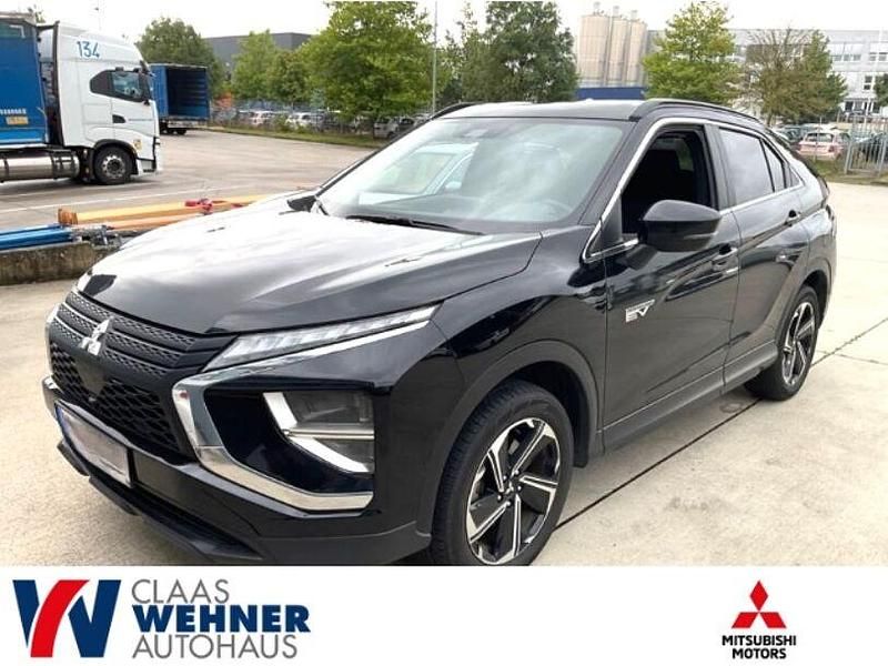 P) (schwarz Gebraucht 2022 Mitsubishi Eclipse Cross Basis SUV | 19.900 € (Superpreis) - Bild 1/4