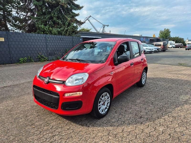 Gebraucht Fiat Panda Easy 69 PS (50 kW) 2020 Rot Kleinwagen