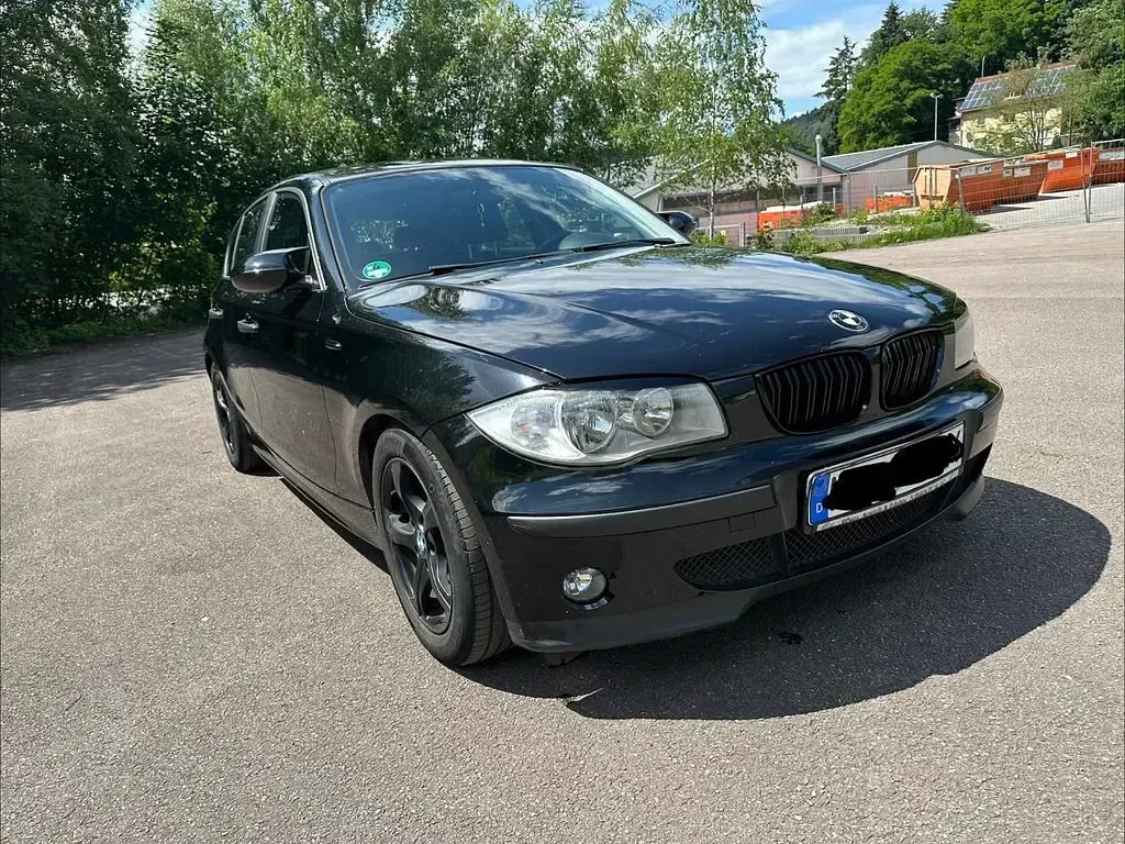 Gebraucht BMW 116 Performance 116 PS (85 kW) 2005 Schwarz Kleinwagen