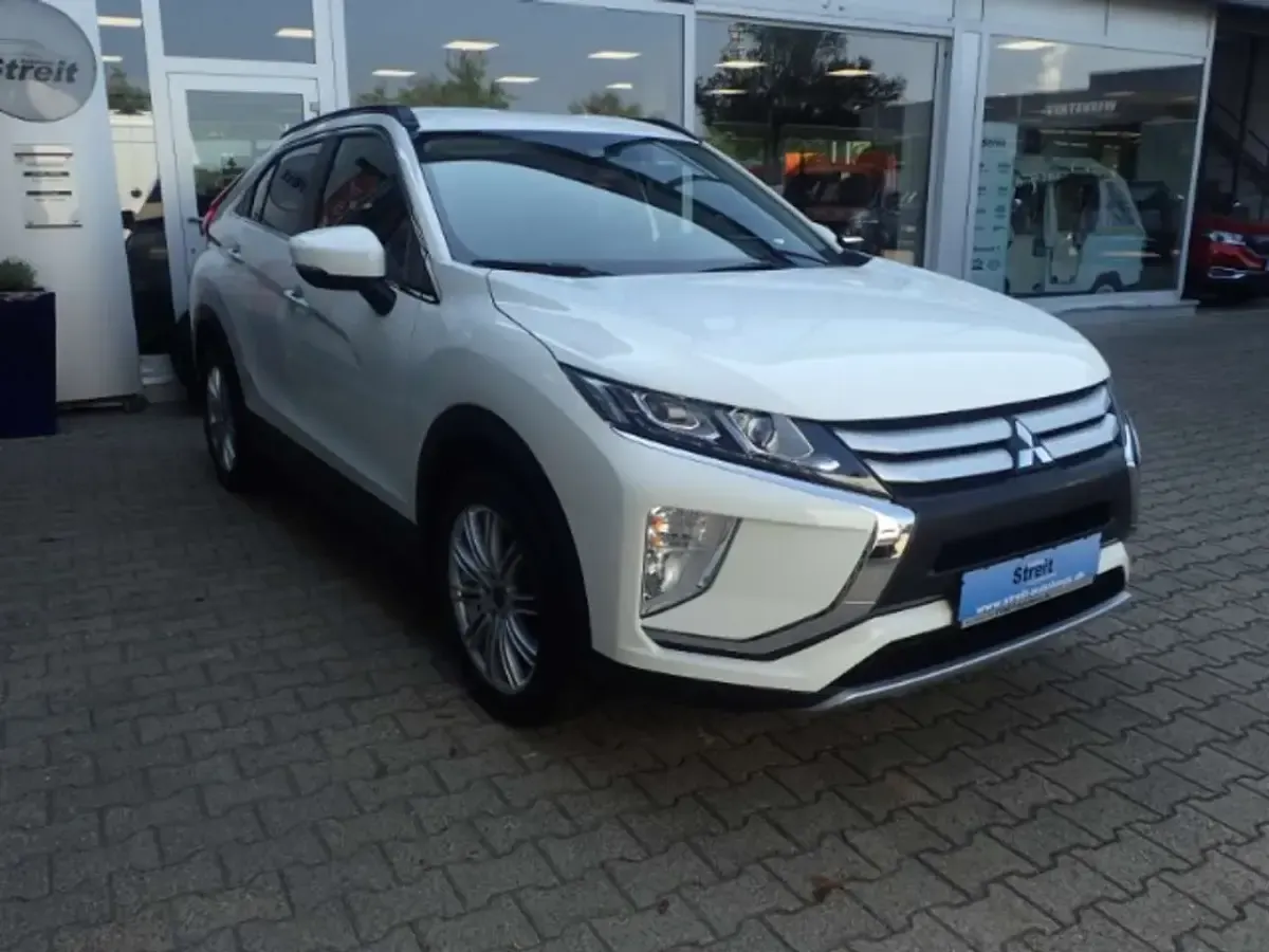 Gebraucht Mitsubishi Eclipse Cross Diamant Edition 163 PS (119 kW) 2019 Frost white SUV