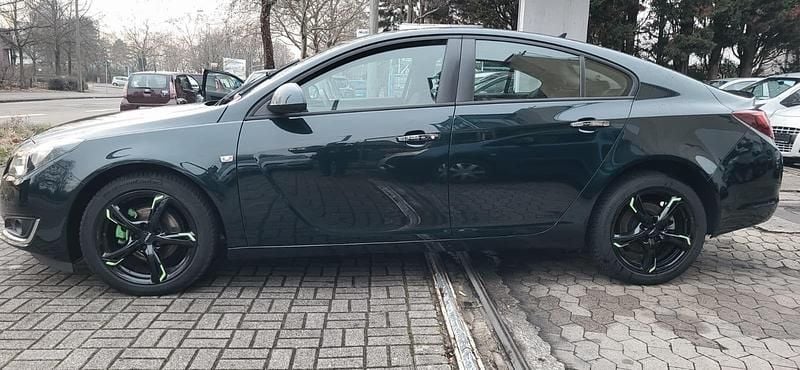 Gebraucht Opel Insignia Selection 140 PS (102 kW) 2014 Grün Limousine