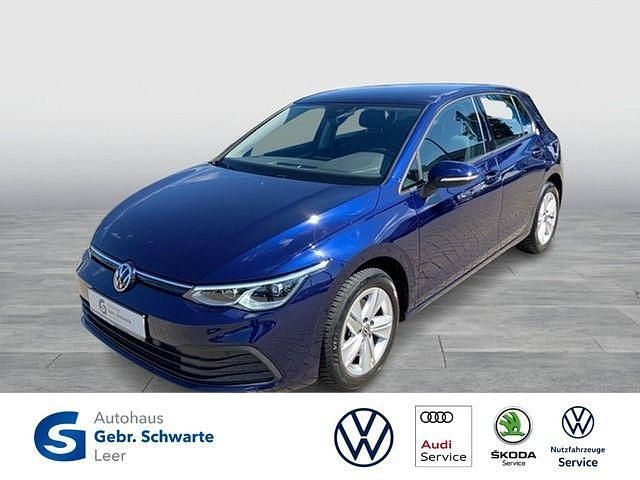 Blau Gebraucht 2023 VW Golf VIII Life Limousine | 22.990 € (Fairer Preis) - Bild 1/4