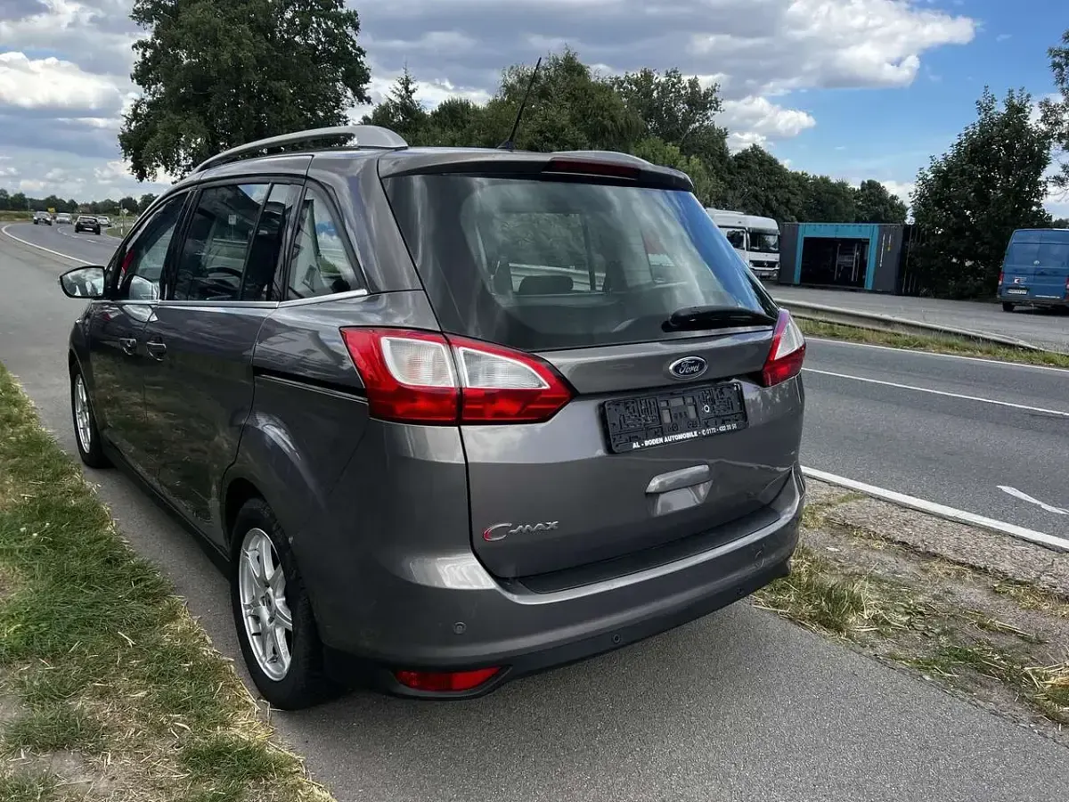 Gebraucht Ford Grand C-Max Titanium 140 PS (102 kW) 2014 Brisbane braun (met.) Van / Kleinbus
