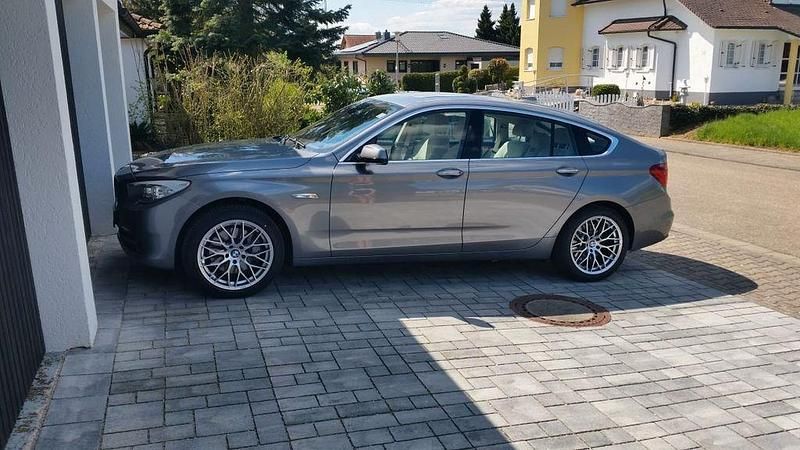 Silber Gebraucht 2013 BMW 535 Gran Turismo Luxury Line Limousine | 12.000 € (Etwas zu teuer) - Bild 1/4