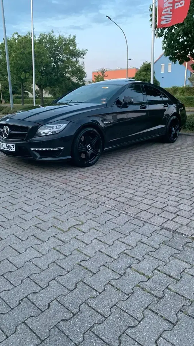Gebraucht Mercedes CLS63 AMG AMG 525 PS (386 kW) 2012 Andere farben Coupé