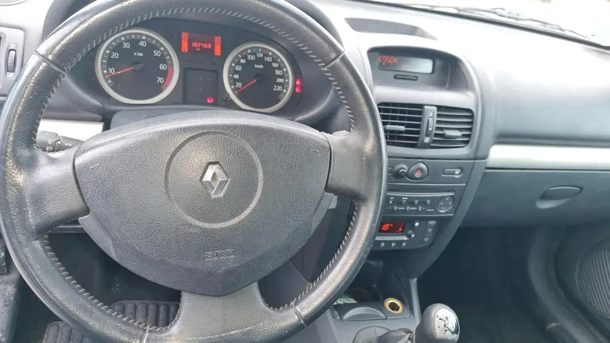 Brugt Renault Clio II 2004 Blå Sedan