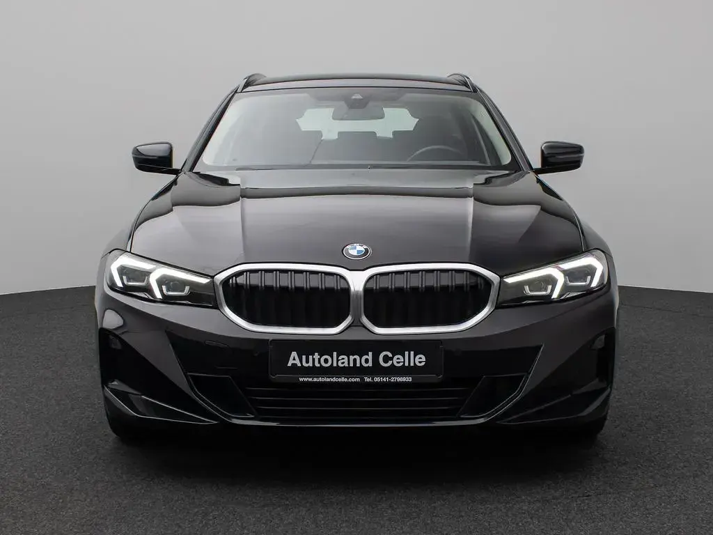 Gebraucht BMW 320 M Sport 190 PS (139 kW) 2023 Schwarz Limousine
