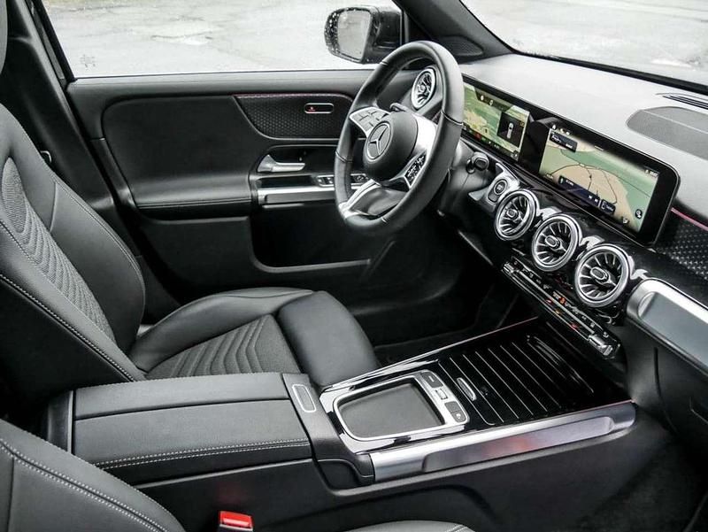 Gebraucht Mercedes EQB350 Progressive 214 kW (292 PS) 2024 Schwarz metalliclack kosmossch SUV